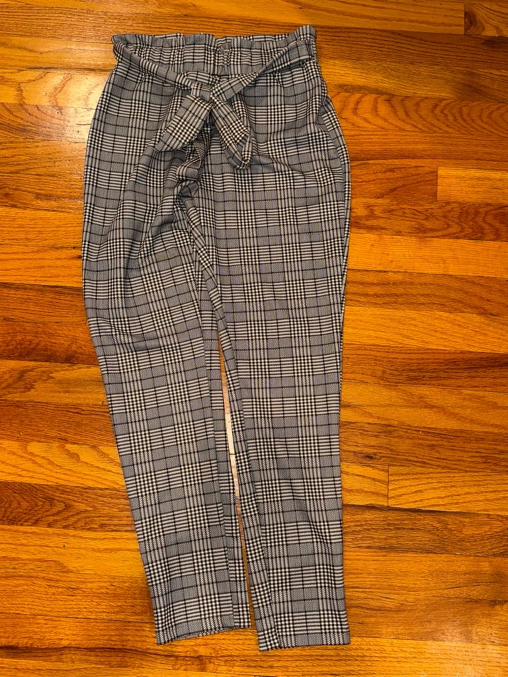 SHEIN Black & White Plaid Paperbag Waist Trousers